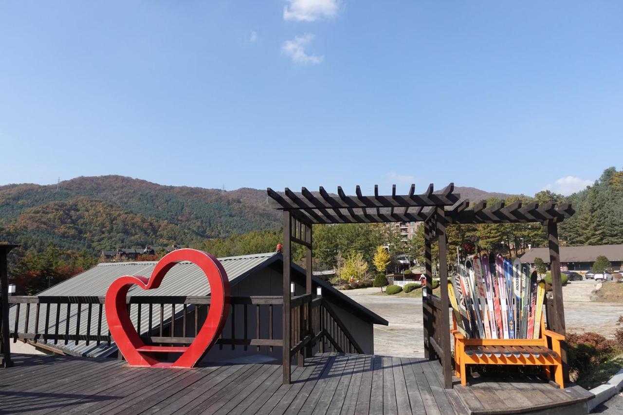 Bears Town Hotel Pocheon Buitenkant foto