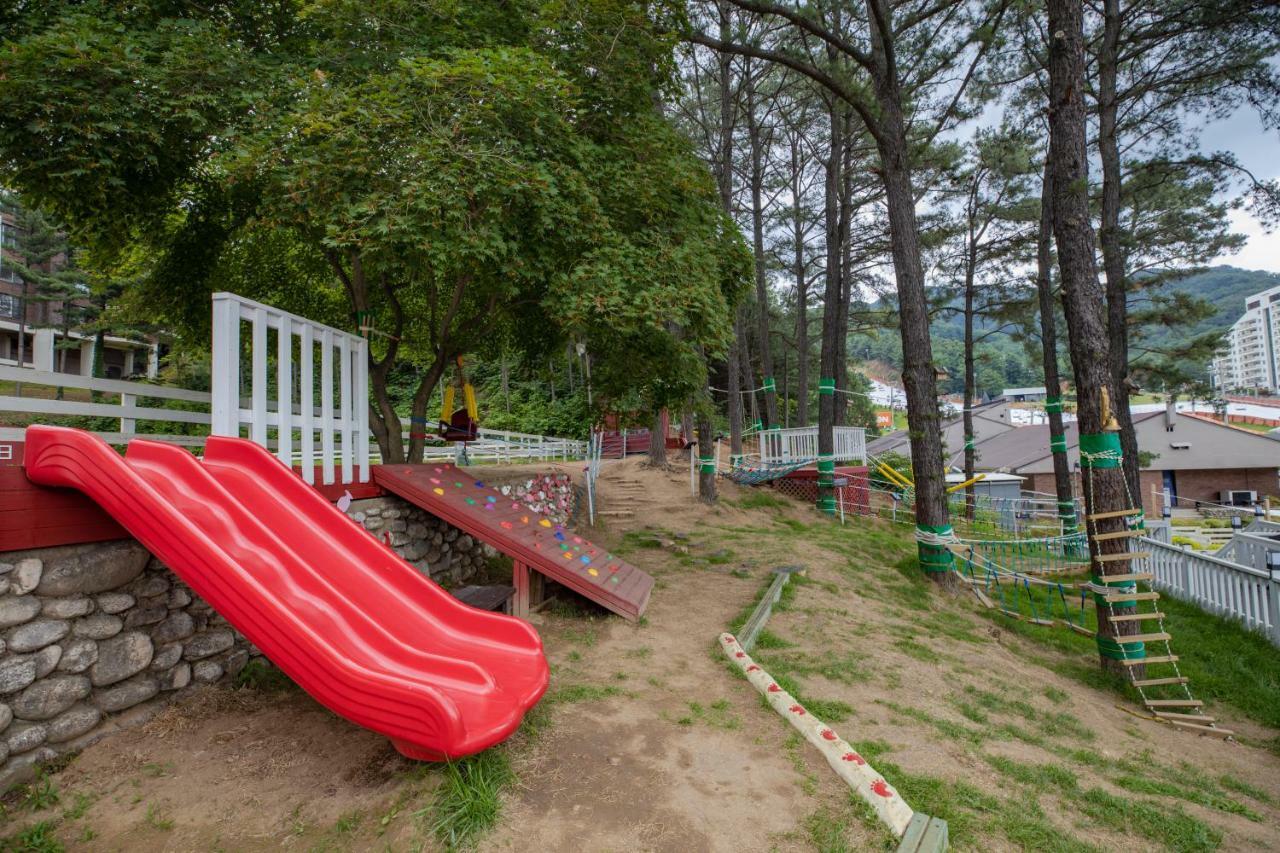 Bears Town Hotel Pocheon Buitenkant foto